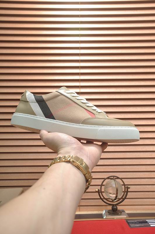 Burberry sz38-44 hnq0113